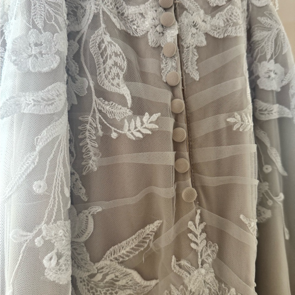 Essence of Australia wedding dress size 10 - Picture 6 of 10